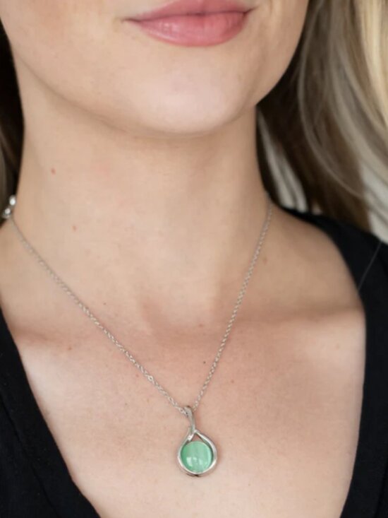 paparazzi Jewelry - Fairy Lights - Green Cat's Eye Necklace & Earrings Set